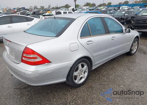 2001 Mercedes-Benz C 320 from USA, damaged, VIN WDBRF64J51F012587